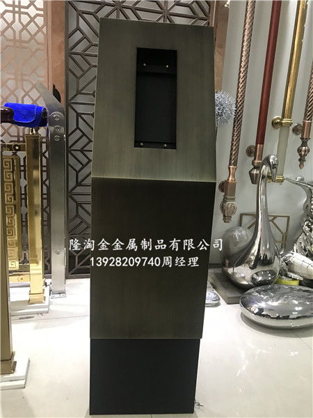 智能護欄門禁安防系統(tǒng) 技術(shù)研發(fā)與優(yōu)質(zhì)不銹鋼人臉識別支架